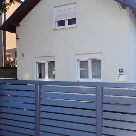 Naro Feriehus